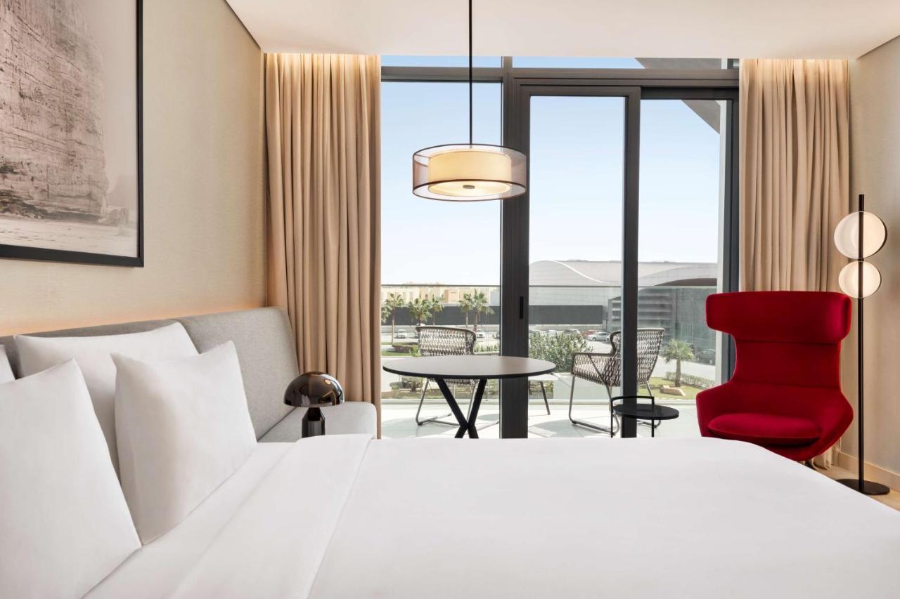 Radisson Blu Hotel Riyadh Convention And Exhibition Center Exterior photo Deluxe room